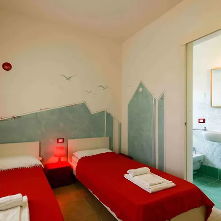 In 42800 Apartament *