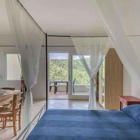 In 42800 Apartament *