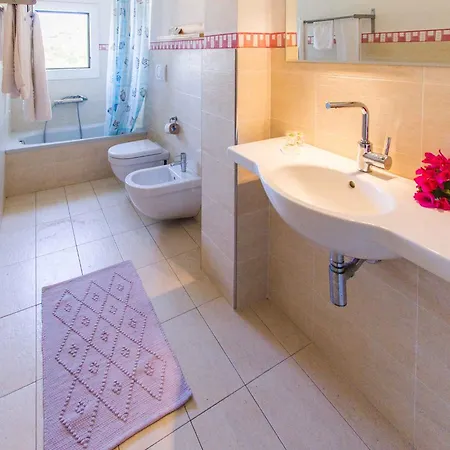 Apartment In 42800